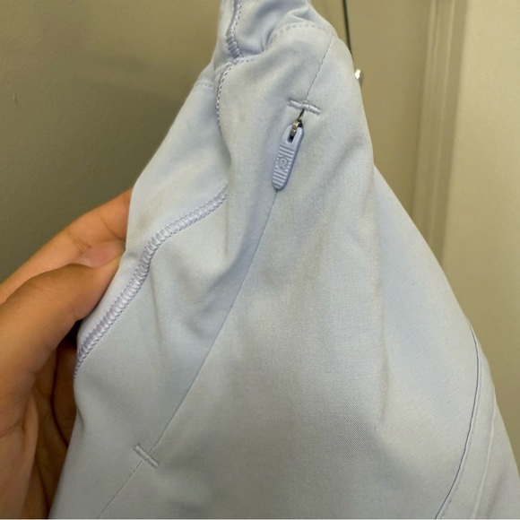 Lululemon Track That Mid-Rise Lined Short 5" in Blue Linen size 4 light blue - Picture 7 of 11